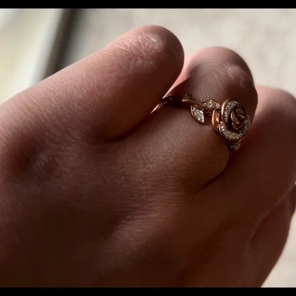 ✨ 3x HP ✨ Worn Twice Max. ✨ Belle 🥀 Ring w/ Real Diamonds ✨ - Picture 4 of 14